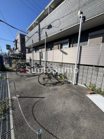 ハイツ中野の駐車場