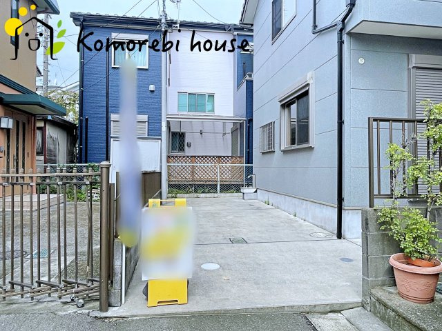 さいたま市大宮区三橋　中古一戸建ての駐車場|2025/9/20　撮影