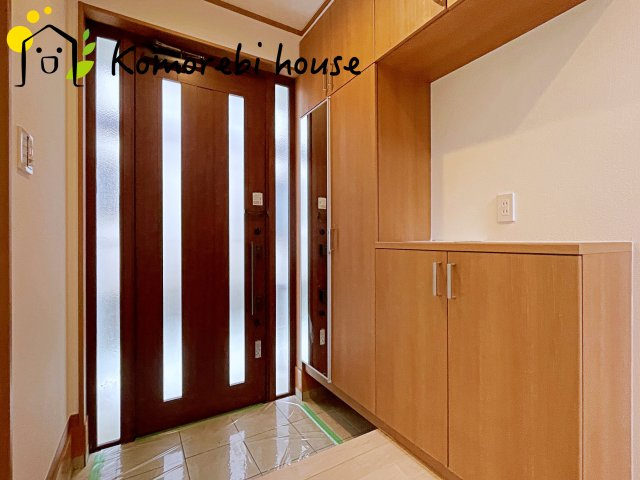 さいたま市大宮区三橋　中古一戸建ての玄関