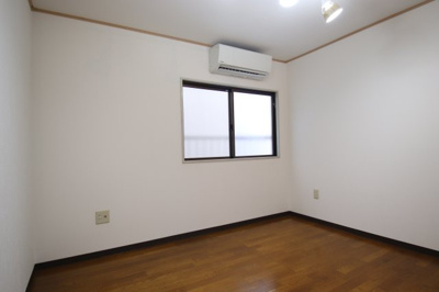 【洋室】 | ピースフルハウスⅠ