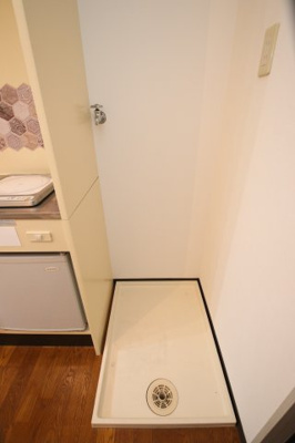 【設備】 | ピースフルハウスⅠ | 室内洗濯機置場