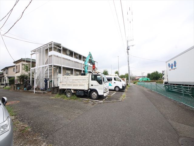 【前面道路含む現地写真】 | ＼静かな環境で落ち着いた暮らしをご希望のお客様／広さと価格のバランスの良いマイホーム！近隣施設にも恵まれ立地！詳細、ご見学希望・資料請求ミライズホームお気軽にお問合せ下さい♪