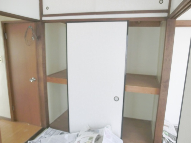 陽光荘の収納|天袋付の収納です。