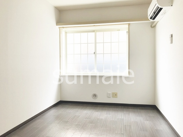 ピュアコートの居間・リビング|室内です