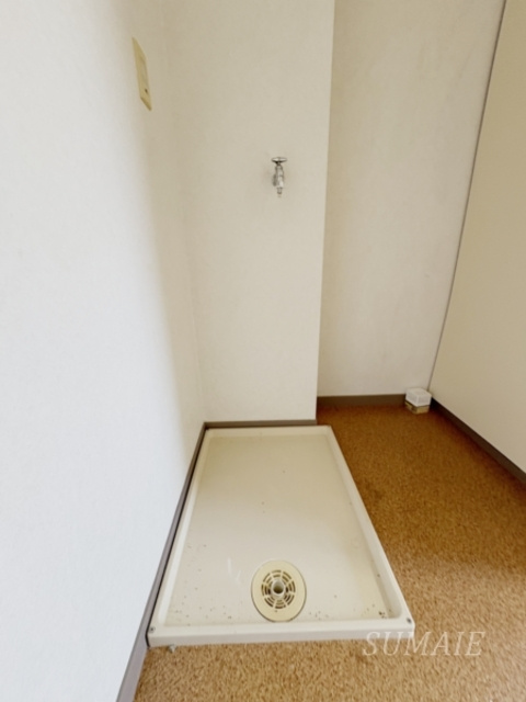 西村アパートメントの設備|洗濯機置き場です♪