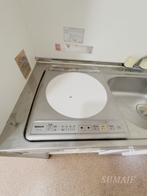 西村アパートメントのキッチン|IHコンロです♪