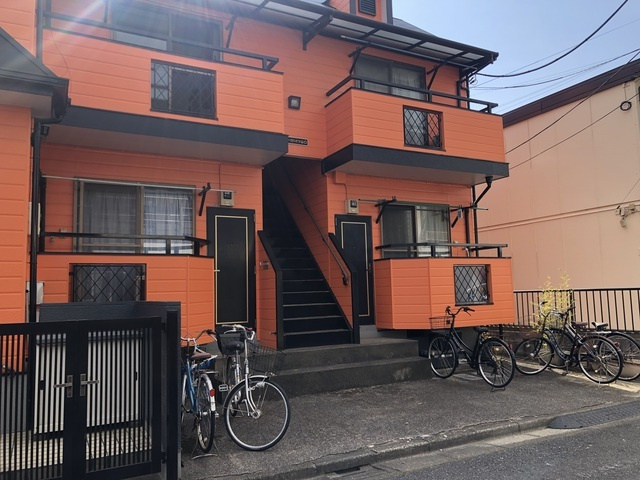 ストークハイツ山口のエントランス|駐輪スペースあります☆