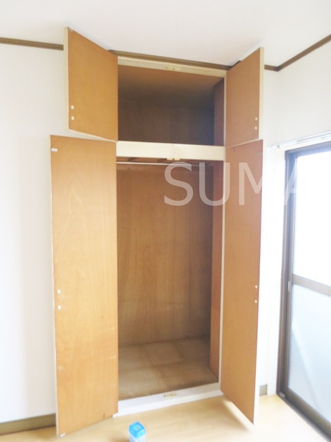 エンゼルハイツの収納|天袋付きの収納です。