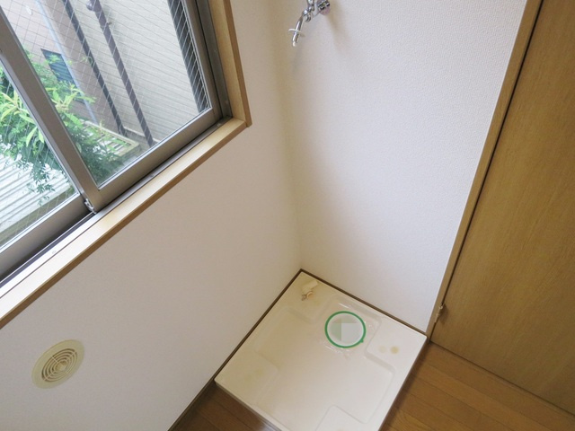 サンブリッジⅢのその他|室内に洗濯機置き場あります！