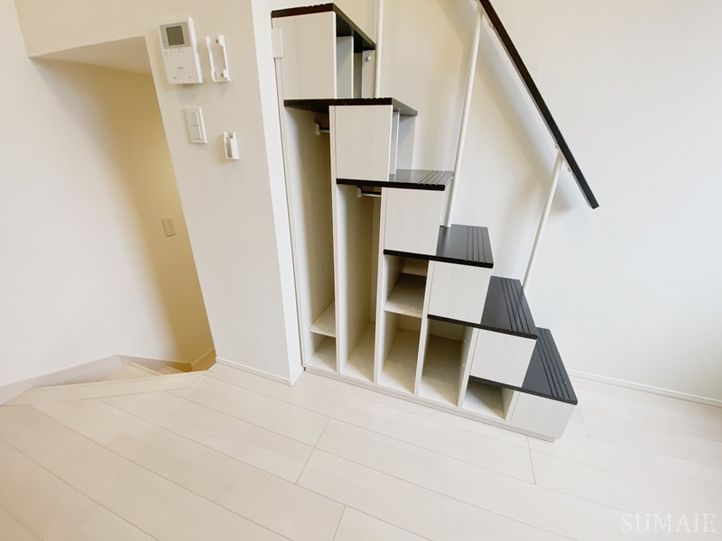 yet鎌倉の収納|階段下収納☆