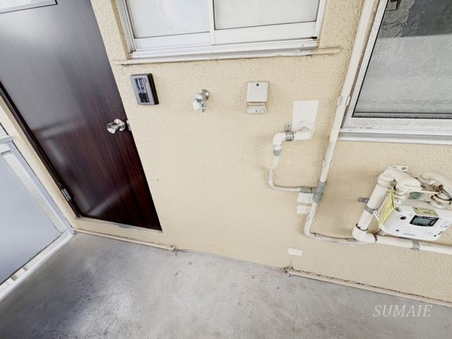 たちばな荘の設備|室外洗濯機置き場☆