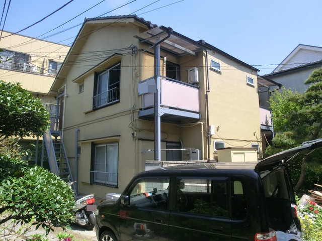 たちばな荘の外観|１フロア２世帯のアパートです。