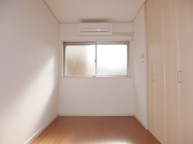 ＫＭテラスの寝室|人気の洋室です。