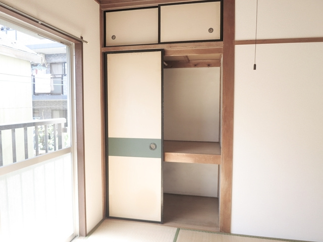 グリーンマンションの収納|天袋付きの収納です。