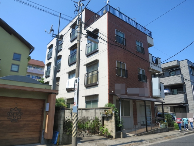 グリーンマンションの外観|陽当たりの良いマンションです。