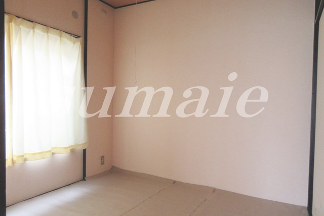 高橋コーポの居間・リビング|和室です