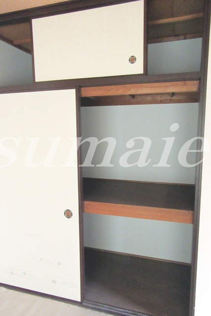 高橋コーポの収納|押入れです