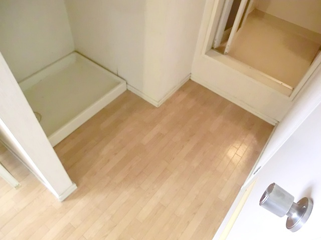 ハープコーポシシドの洗面所|ゆったり脱衣スペースです(*^^)v