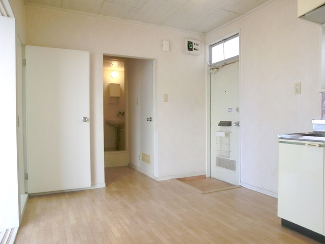 ハープコーポシシドの居間・リビング|ゆったりダイニングキッチンスペースです(*^^)v