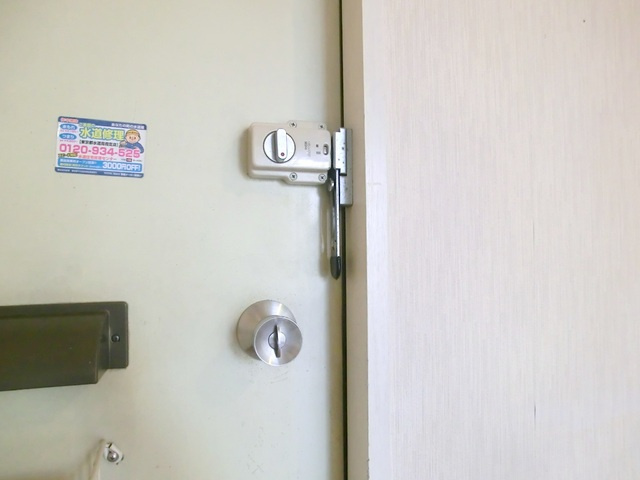 ハープコーポシシドの玄関|2重ロックで安心です(^^♪