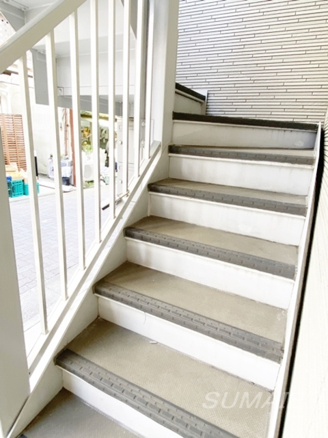 イースタイル鎌倉のその他共用部分|共用階段です☆