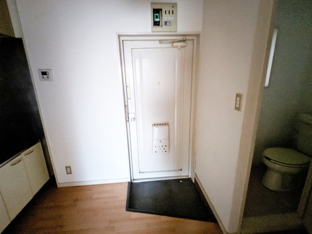 岩井マンションの玄関|玄関