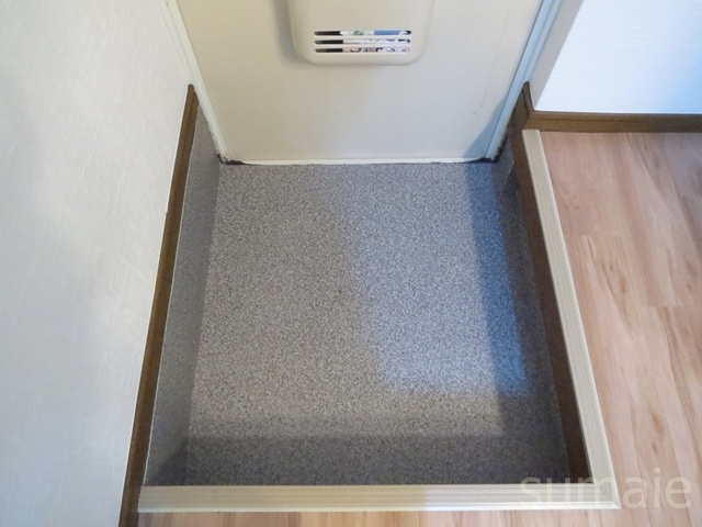 西新小岩コスモハイツの玄関|玄関スペースです。