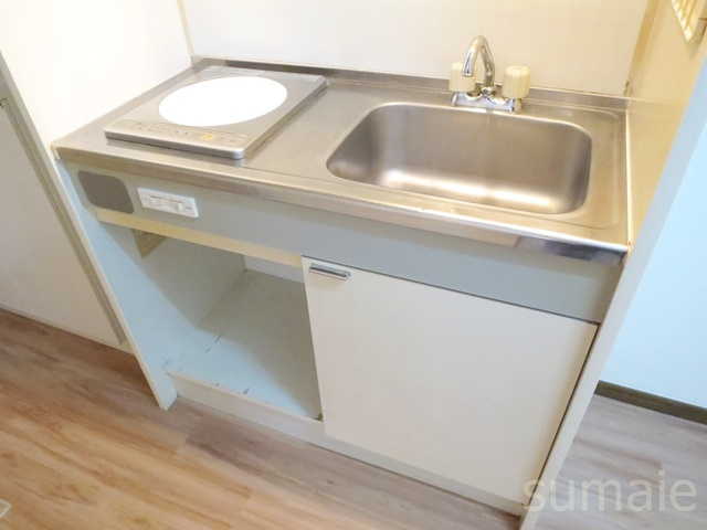 西新小岩コスモハイツのキッチン|コンパクトで使いやすいキッチンです♪