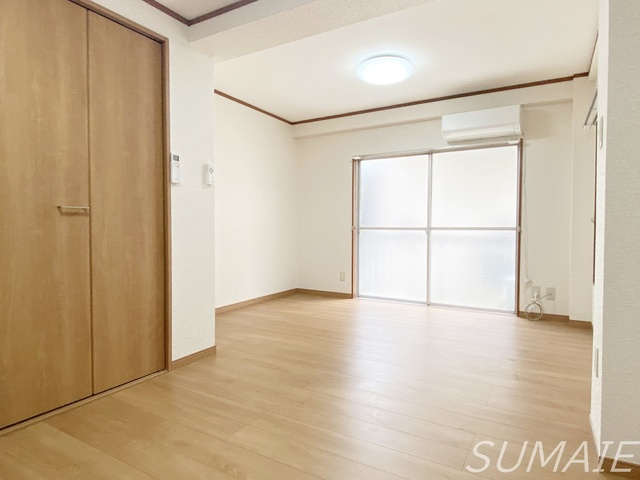 プチメゾンヤナセの居間・リビング|リビングです！