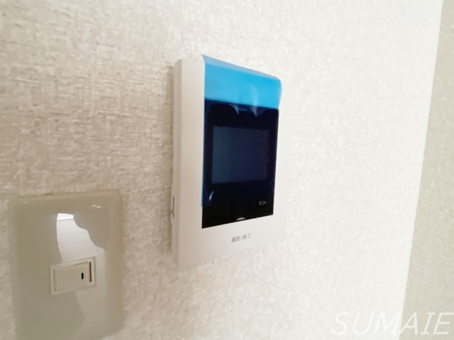 プチメゾンヤナセのセキュリティ|モニタ付きインターホンです☆