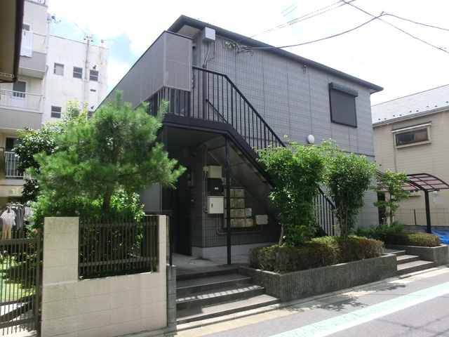 シュガーシェソワの外観|別角度からの外観です。