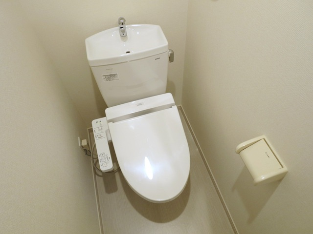 リブリ・レストのトイレ|トイレは温水洗浄便座付きです！