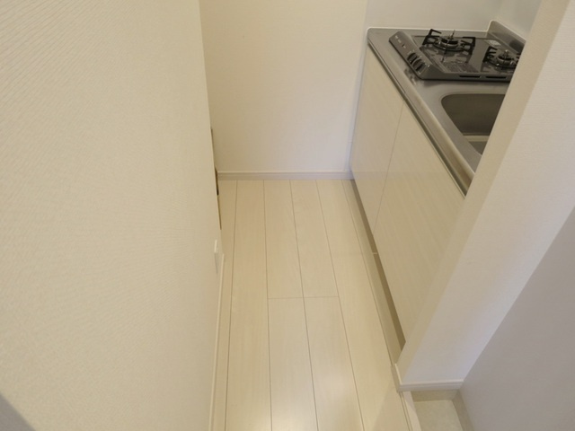 リブリ・レストの居間・リビング|キッチンスペ－スです(*^_^*)