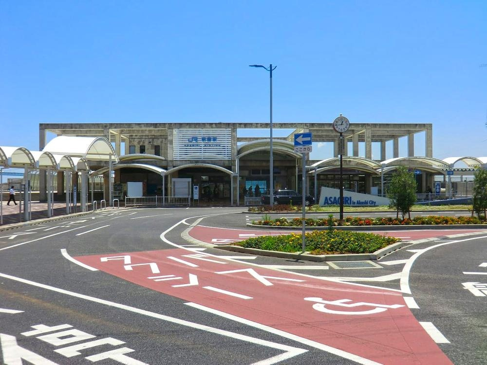 明石市朝霧南町4丁目土地の周辺|【JR山陽本線「朝霧」駅】
徒歩12分(約960m)。神戸・大阪方面、西明石・姫路方面へアクセス可能。駅のホームから明石海峡を望める海に近い駅です。各主要都市への快適アクセスが叶います。