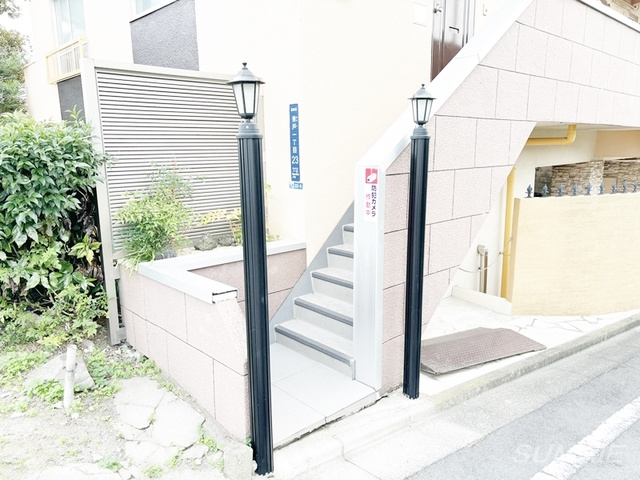 リバーサイド小澤のエントランス|おしゃれなエントランス！