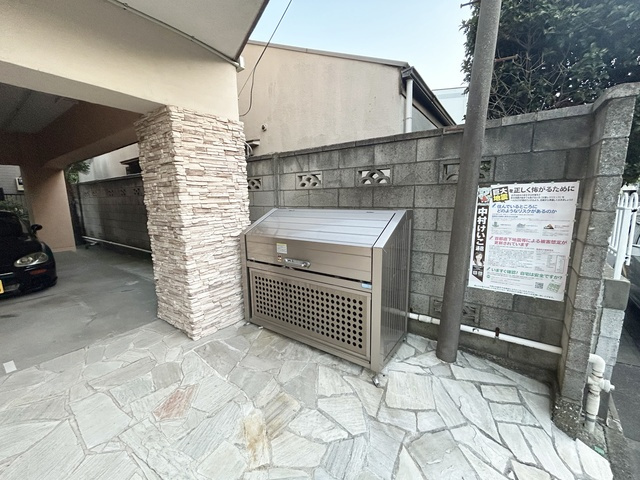 リバーサイド小澤のその他共用部分|敷地内ゴミ置き場です！