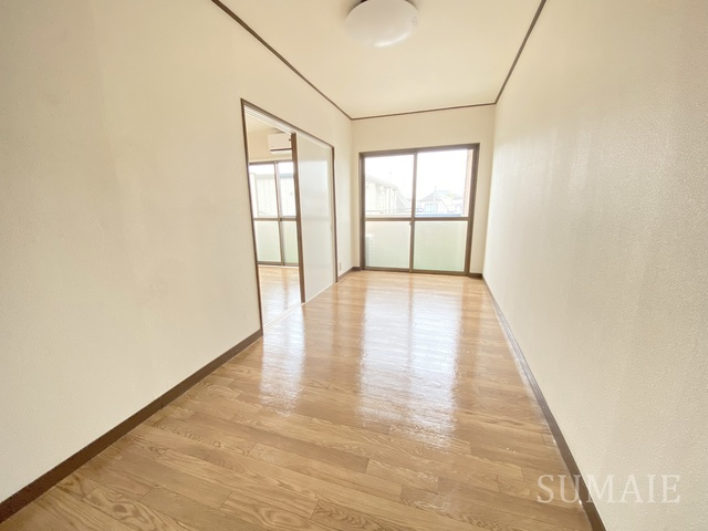 パークアベニュー小林の居間・リビング|洋室です！