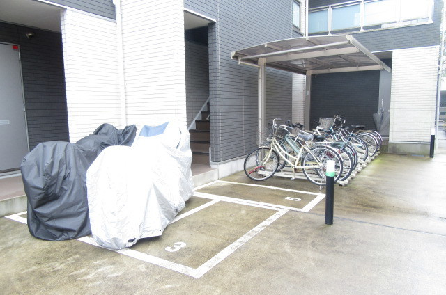 リブリ・ＰＲＯＶＩＮＳＣＩＡのその他共用部分|駐輪場・バイク置き場もございます。