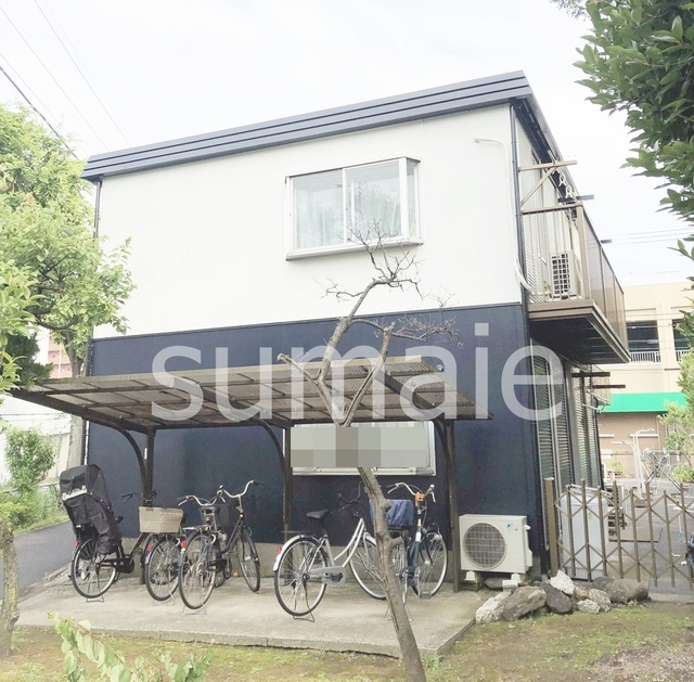 グローバルハウスの外観|敷地内駐輪場アリです。