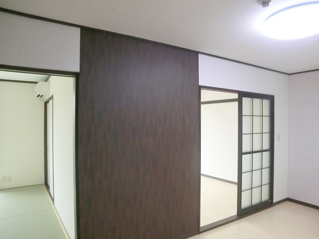 グローバルハウスの居間・リビング|オシャレな内装です！