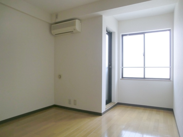 ＬＵＭＩＥＬＥ　Ｓ・ＫⅡの居間・リビング|人気のフローリングです。