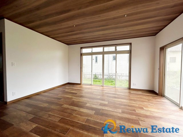 中古戸建　高座郡寒川町岡田5丁目の居間・リビング