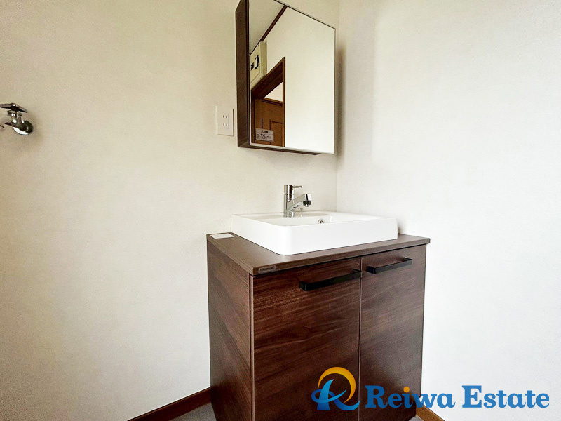 中古戸建　高座郡寒川町岡田5丁目の独立洗面台