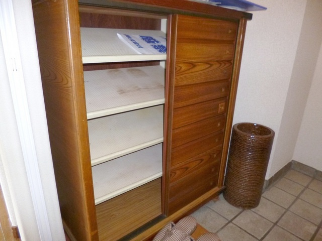 長瀬マンションの玄関|下駄箱付いてます。