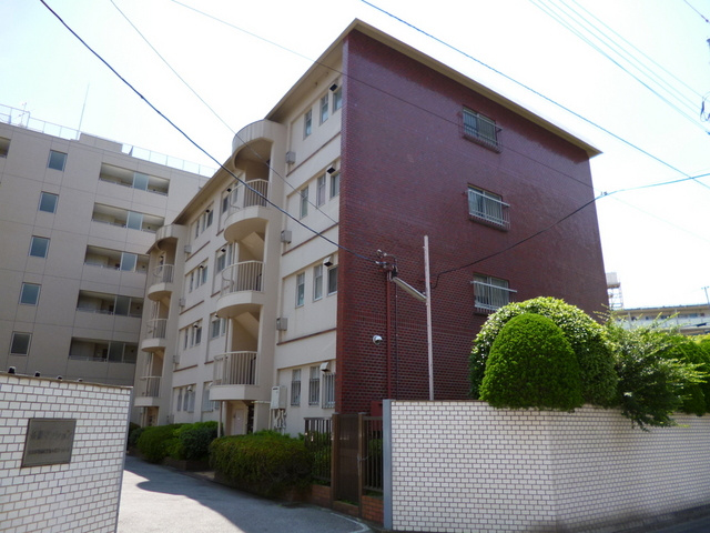 長瀬マンションの外観|鉄筋コンクリートマンションです♪