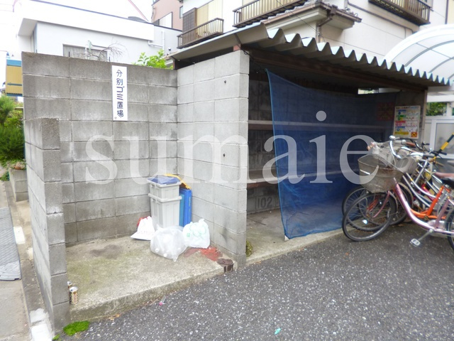 パレス細田のその他共用部分|敷地内にゴミ置き場あります。