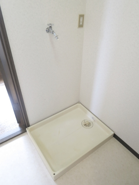 クリスタルパレスのその他|室内洗濯機置き場。