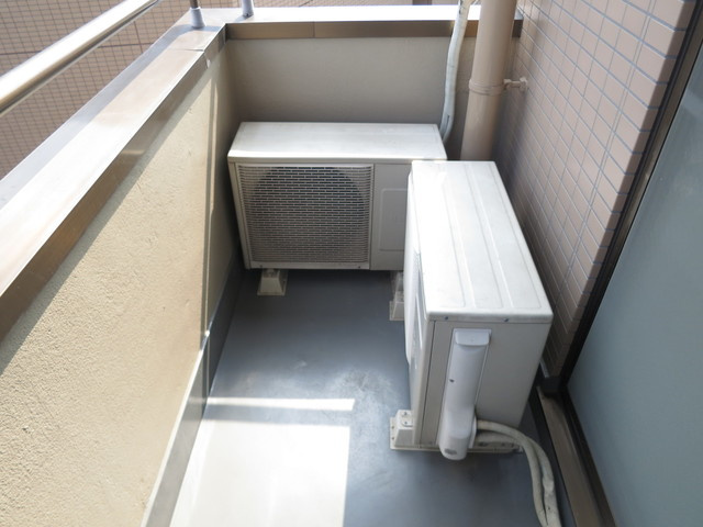 クリスタルパレスのバルコニー|南に面したバルコニーです。