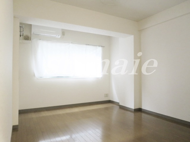 イーストテラスの居間・リビング|リビングです！