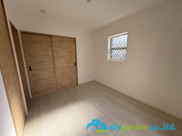 藤沢市羽鳥4丁目　新築戸建　全2棟2号棟の洋室